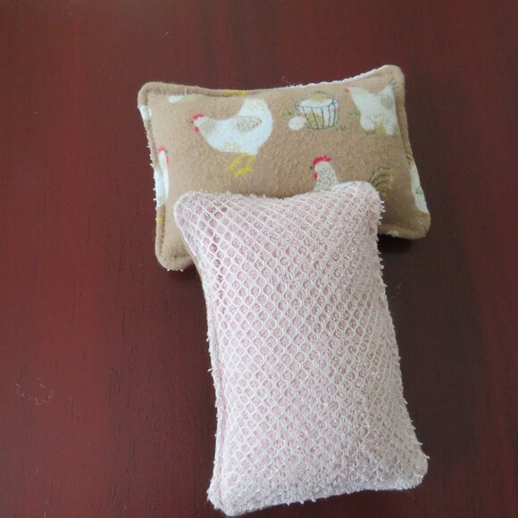 Washable Chicken Sponge, Reusable Dish Scrubby, Set of 2 - Picture 2 of 2